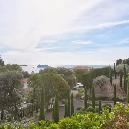 Stunning 3br Flat With Parking 500m From The * קאן