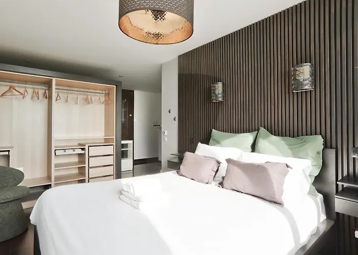 Stunning 3br Flat With Parking 500m From The Cannes